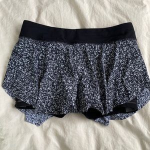 Lululemon Quick Pace Skirt Gray and Black